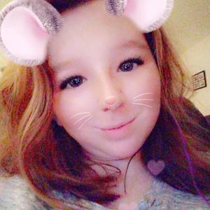 Meet your Posher, Avery